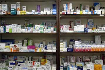 Νέες τιμές για εκατοντάδες φάρμακα ανακοίνωσε το υπουργείο Ανάπτυξης