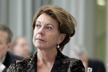 Με νέα πρόστιμα απειλεί τη Microsoft η Ευρωπαϊκή Επιτροπή