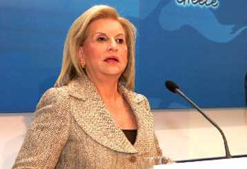 Ενημέρωση Καραμανλή για τον τουρισμό από τη Φάνη Πετραλιά