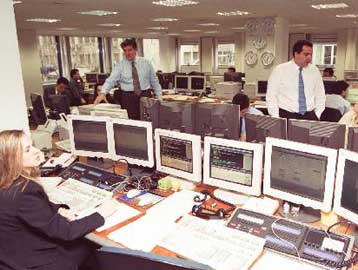 Η κυβέρνηση εκδίδει 50ετές ομόλογο ύψους 1 δισ. ευρώ