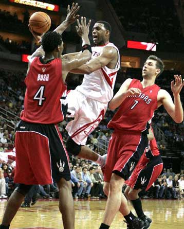 Καλός ο Σπανούλης, κακοί οι Ρόκετς στην εντός έδρας ήττα 90-106 από τους Ράπτορς