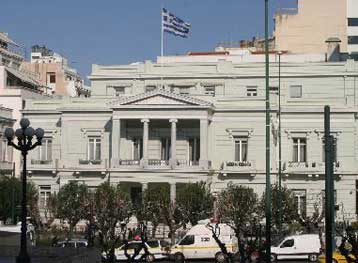 Αβάσιμη και απαράδεκτη χαρακτηρίζει η Αθήνα την τουρκική θέση για τον Αη Στράτη