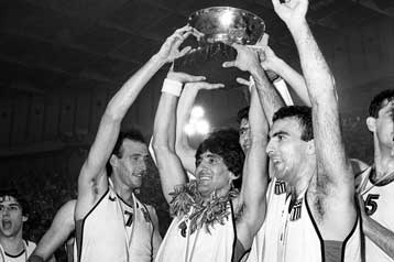 Δέκα Έλληνες υποψήφιοι για το Hall of Fame της FIBA