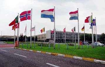 Το θέμα του αποκλεισμού του Αγίου Ευστρατίου έθεσε η Αθήνα στον γγ του ΝΑΤΟ