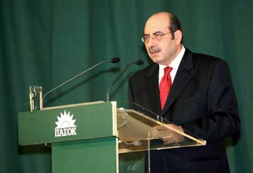 Έτοιμο για πρόωρες εκλογές το ΠΑΣΟΚ, είπε ο Νίκος Αθανασάκης