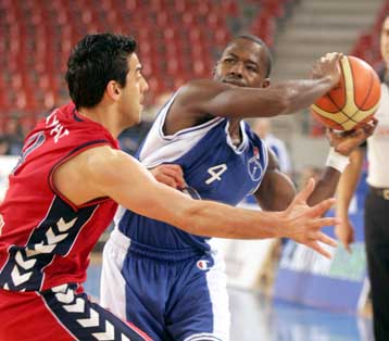 Νικητής έφυγε ο Πανελλήνιος από το Ελληνικό με 66-60 επί του Πανιωνίου