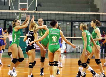 Σημαντικές νίκες για Ολυμπιακό, Μαρκόπουλο-Καμία αλλαγή στην κορυφή