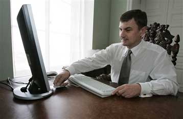 Πρώτες βουλευτικές εκλογές στην Εσθονία μετά την ένταξη στην «οικογένεια» της ΕΕ