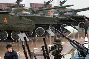 Αλμα στις στρατιωτικές δαπάνες της Κίνας για το έτος 2007