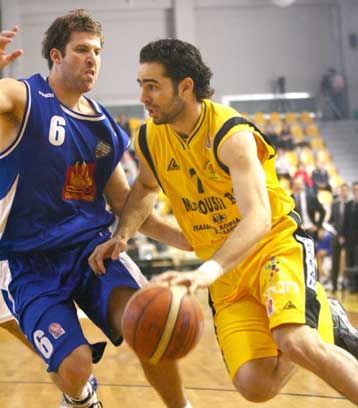 Κανένα πρόβλημα για Ολυμπιακό και Αρη, σωτήρια νίκη της ΑΕΚ επί της Ολύμπιας