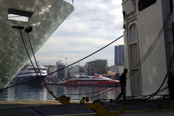 Πρόταση στο ΣτΕ κατά της πολιτικής επιστράτευσης των ναυτεργατών το 2006