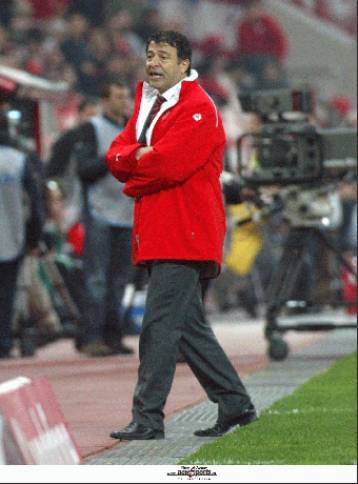 Είμαστε καλύτεροι με διαφορά και ο Ανατολάκης κορυφαίος του ματς, τονίζει ο Λεμονής