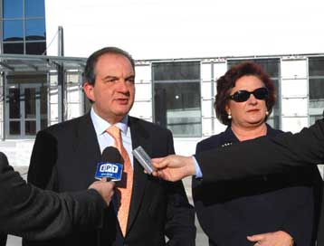 Μήνυμα πρωθυπουργού υπέρ του νόμου-πλαισίου, ενώ συνεχίζονται οι κινητοποιήσεις