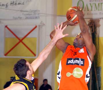 Τρίμηνη διακοπή συμβολαίου στον Μπαρτ, η Ολυμπιάδα θέλει τον Ντίας