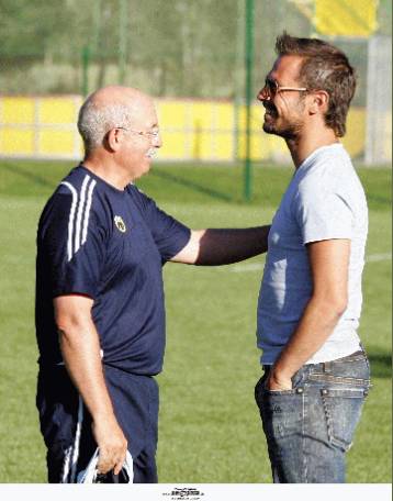 Νικολαΐδης, Φερέρ συναντήθηκαν με Βενγκέρ, το μπαλάκι στην ΑΕΚ από πλευράς Μαντούκα