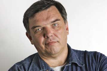 Ύποπτη αυτοκτονία δημοσιογράφου διερευνάται στη Μόσχα