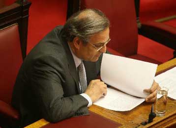 Συζητήθηκαν στο Πρωτοδικείο οι εκατέρωθεν αγωγές Παπαθανασίου – Κουλούρη