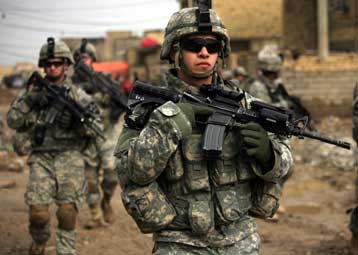 Απόσυρση των αμερικανικών δυνάμεων από το Ιράκ ως το 2008, ζητούν οι Δημοκρατικοί