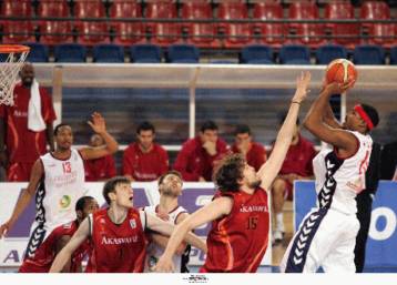 Έμαθε από τα λάθη του ο Πανιώνιος, 82-69 την Χιρόνα και πάει σε τρίτο ματς