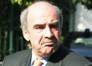 Υποχρεωτική στράτευση για όλους στα 19 εξετάζει η κυβέρνηση