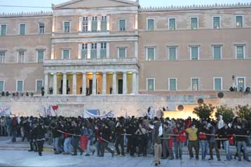 «Αντάρτικο» κατά του νόμου-πλαισίου από φοιτητές και ΠΟΣΔΕΠ