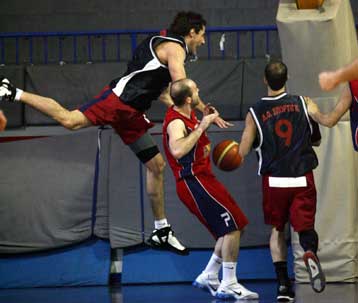 Ήττες και για τους τρεις πρωτοπόρους που είχαν αντίκρυσμα μόνο στην ουρά