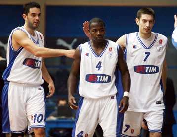 Ανετο 83-70 του Πανελληνίου επί του Απόλλωνα Πατρών στην Κυψέλη