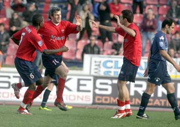 Σε τροχιά Ευρώπης ο Πανιώνιος που νίκησε 2-0 τον Ιωνικό