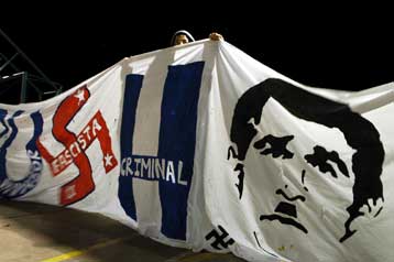 «Θερμή» υποδοχή για τον Μπους και στη Γουατεμάλα με τους Μάγια να οργανώνουν εξαγνισμό