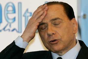 Στο εδώλιο της ιταλικής Δικαιοσύνης επιστρέφει ο Σίλβιο Μπερλουσκόνι