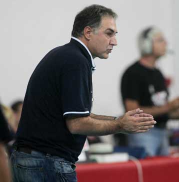 Στήριξη στις τομές που θα επιχειρήσει ζητά ο Αλέκος Λεώνης