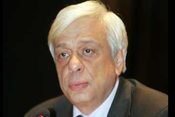 Με τα δύο τρίτα του προσωπικού οι δημόσιες υπηρεσίες τους καλοκαιρινούς μήνες