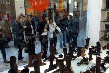 Τριήμερο ειδικών τιμών στα καταστήματα από τις 14 έως τις 16 Μαρτίου