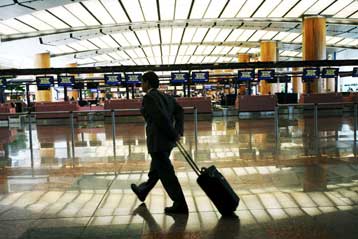 Λήψη δακτυλικών αποτυπωμάτων και από βρέφη εξετάζουν οι «27» της ΕΕ