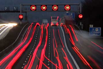 Έκκληση στη Γερμανία να επιβάλει όρια ταχύτητας στους αυτοκινητοδρόμους