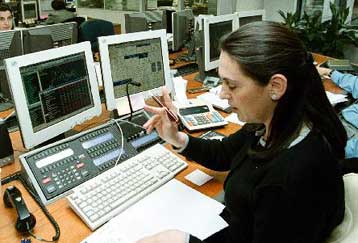 Προμήθειες έως 12% από τις συναλλαγές του «κρυφού» ομολόγου που πωλήθηκε σε Ταμεία