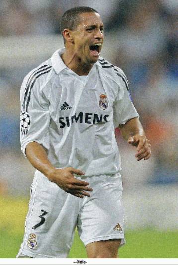 Βόμβα μεγατόνων με Ρομπέρτο Κάρλος σχεδιάζει ο Ολυμπιακός