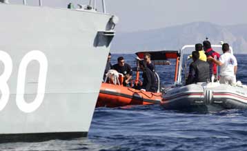 Τουλάχιστον επτά νεκροί σε ναυάγιο με οικονομικούς μετανάστες ανοικτά της Σάμου