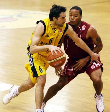 Το Μαρούσι «βύθισε» την ΑΕΛ και παρέμεινε σε τροχιά πλέι-οφ