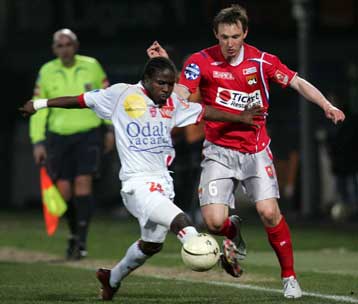 Καλπάζει για το έκτο διαδοχικό πρωτάθλημα η Λιόν, μάχη στην τρίτη θέση