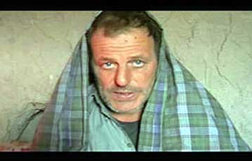 Σε Αφγανούς φύλαρχους παρέδωσαν τον Ιταλό δημοσιογράφο οι Ταλιμπάν