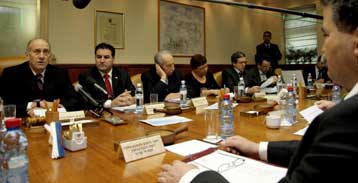 Ρήγμα στο εμπάργκο των Δυτικών προς την νέα παλαιστινιακή κυβέρνηση εθνικής ενότητας