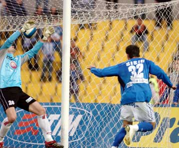 Ο Ηρακλής παρέμεινε «ζωντανός» νικώντας 1-0 την Λάρισα