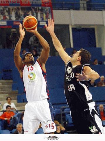 Βλέπει τετράδα ο Πανιώνιος μετά το 69-63 επί του Απόλλωνα Πατρών