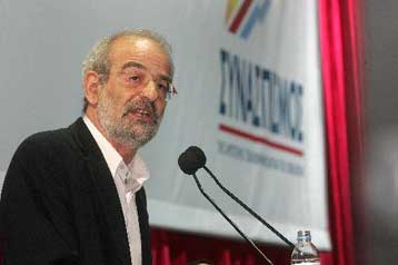 Πρωταγωνιστικό ρόλο στις πολιτικές εξελίξεις για τον ΣΥΝ βλέπει ο Αλ.Αλαβάνος