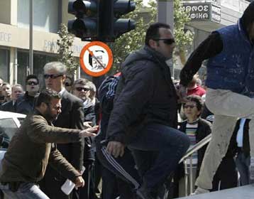 Την εμπλοκή αστυνομικών στην υπόθεση των «νονών» της Πάτρας εξετάζουν οι αρχές