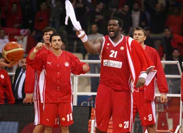 Πέφτει η αυλαία στους «16» της Euroleague με τον Ολυμπιακό να «καίγεται» για νίκη