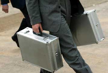 Πολιτικές ευθύνες στην υπόθεση των ομολόγων βλέπει ο πρόεδρος του ΣΕΒ