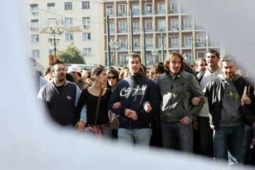 Κοινούς τρόπους δράσης ενάντια στο νόμο-πλαίσιο αναζητούν ΠΟΣΔΕΠ και φοιτητές