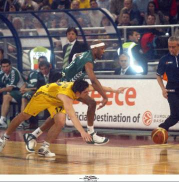 Η νίκη ήλθε στο τέλος για τον Αρη, 83-65 την Μάλαγα στο «Αλεξάνδρειο»